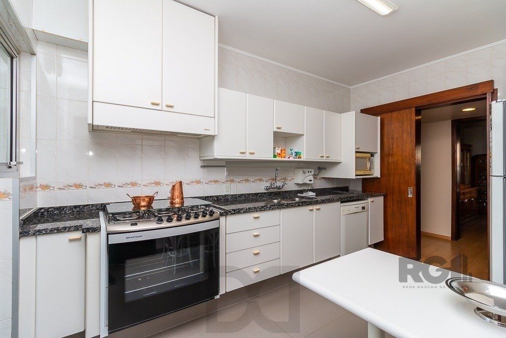 Vende-se amplo apartamento 3 quartos c/ suíte, 2 vagas, living com sacada e vista - 139m² - Auxiliadora — foto 11
