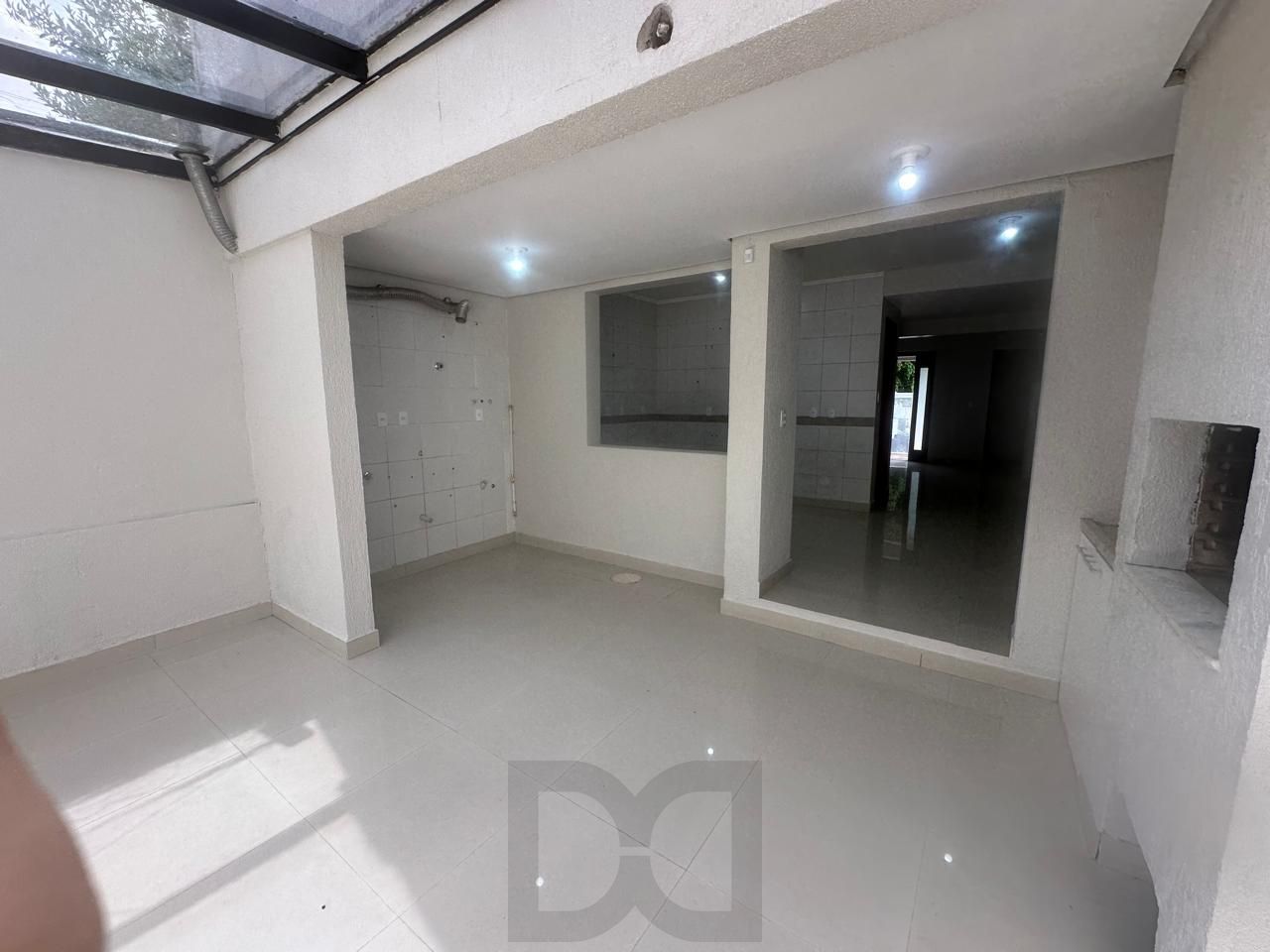 Vende-se casa com 4 suítes, 184m² e 4 vagas – Chácara das Pedras — foto 9