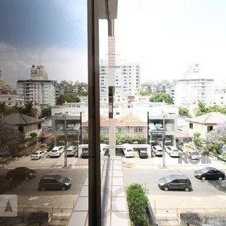 Vende-se apartamento 2 dorm c/ suite, living com sacada c/ churrasuqiera, vaga coberta - 93m² - Mont Serrat — foto 15