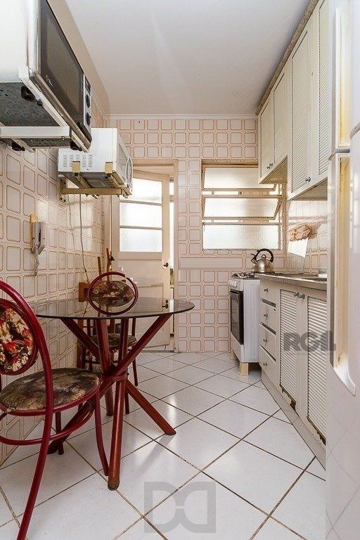 Apartamento 2 dormitórios, 84 m², 2 banheiros no Bairro Petrópolis em Porto Alegre — foto 8