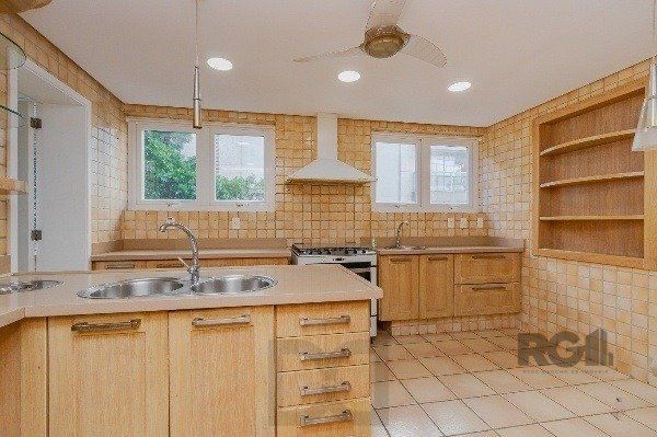 Vende-se luxuoso apartamento 3 quartos c/ suíte, dependência de empregada, gabinete, 2 vagas cobertas - 283m² - Moinhos de Vento — foto 10
