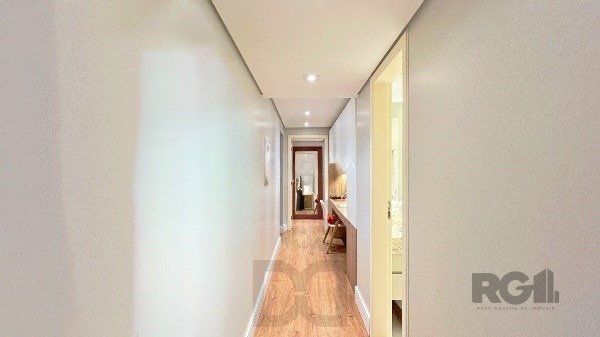 Apartamento de 200m², 4 quartos, 1 suíte e 4 vagas – Moinhos de Vento — foto 32