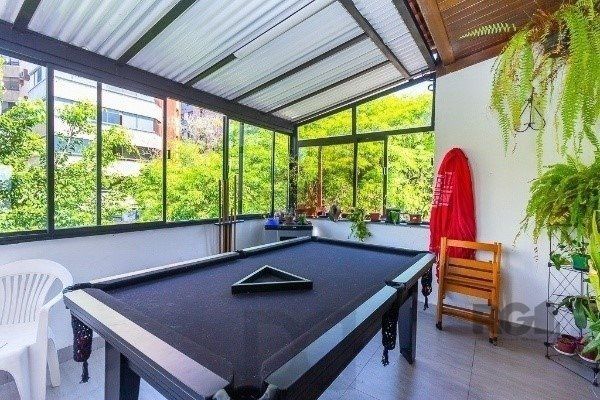 Cobertura para Venda - 100.94m², 3 dormitórios, sendo 1 suites, 2 vagas - Petrópolis — foto 1