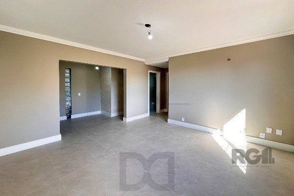 Vende-se apartaento 2 quartos com suíte e vaga coberta em região privilegiada - 72m² - Mont'Serrat — foto 4