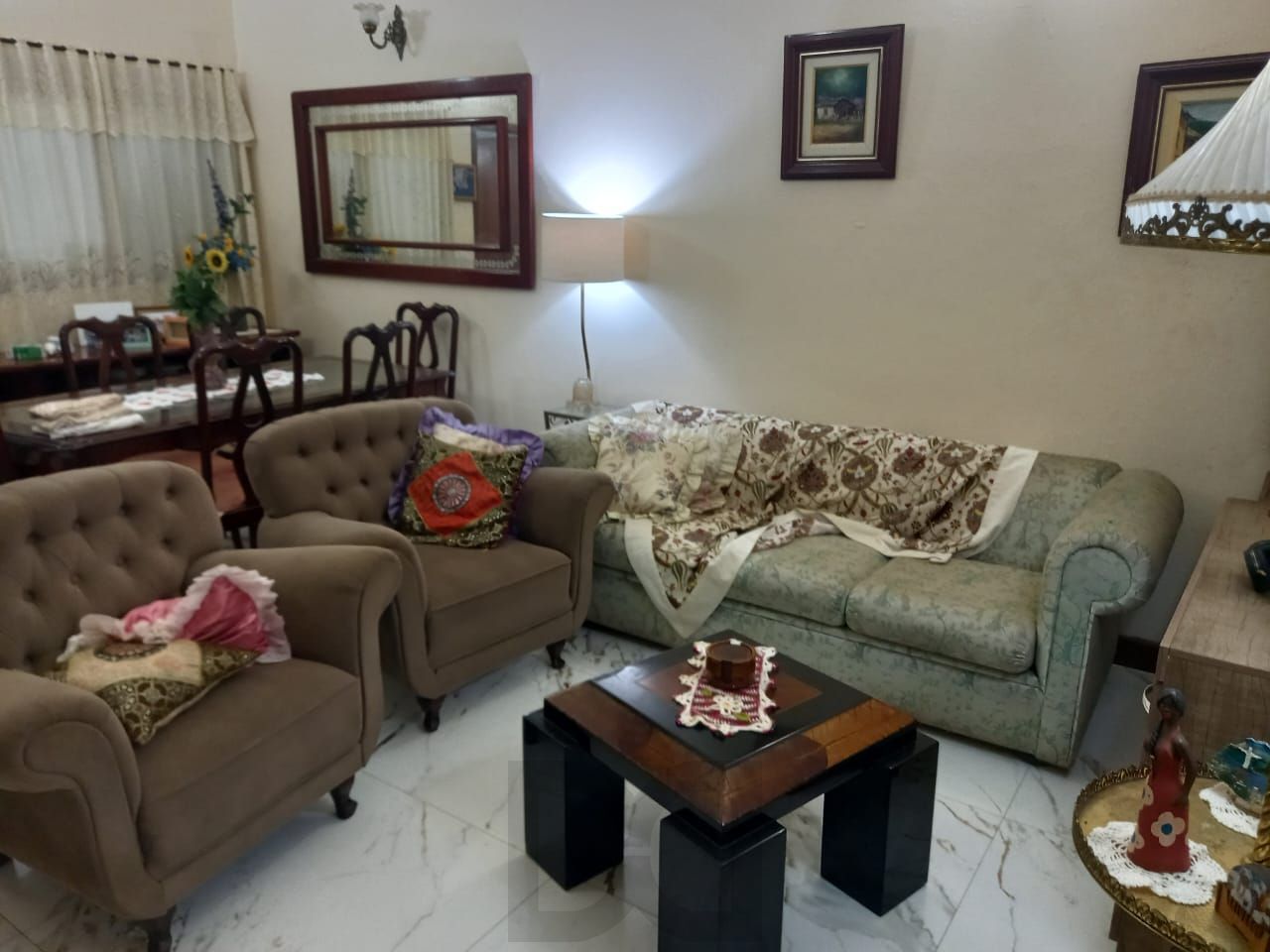 Excelente casa localzada ma Rua Santo Camaratto com 4 D e 1 suite — foto 2