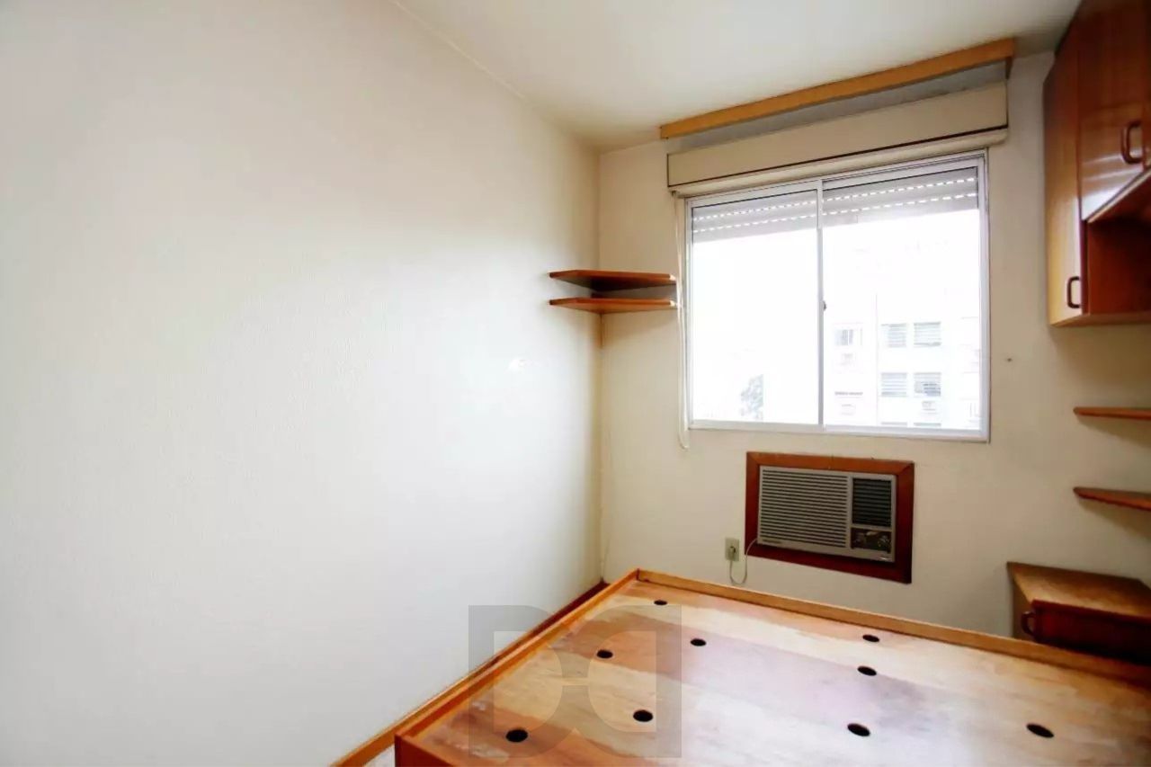 Vende-se apartamento com 2 quartos no Bairro Sarandi — foto 7