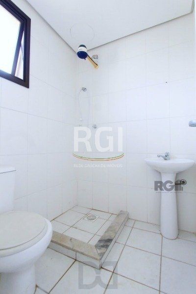Vende-se apartamento 3 dorm com suíte e sacada 2 vagas cobertas - 126m² - Mont'Serrat — foto 17