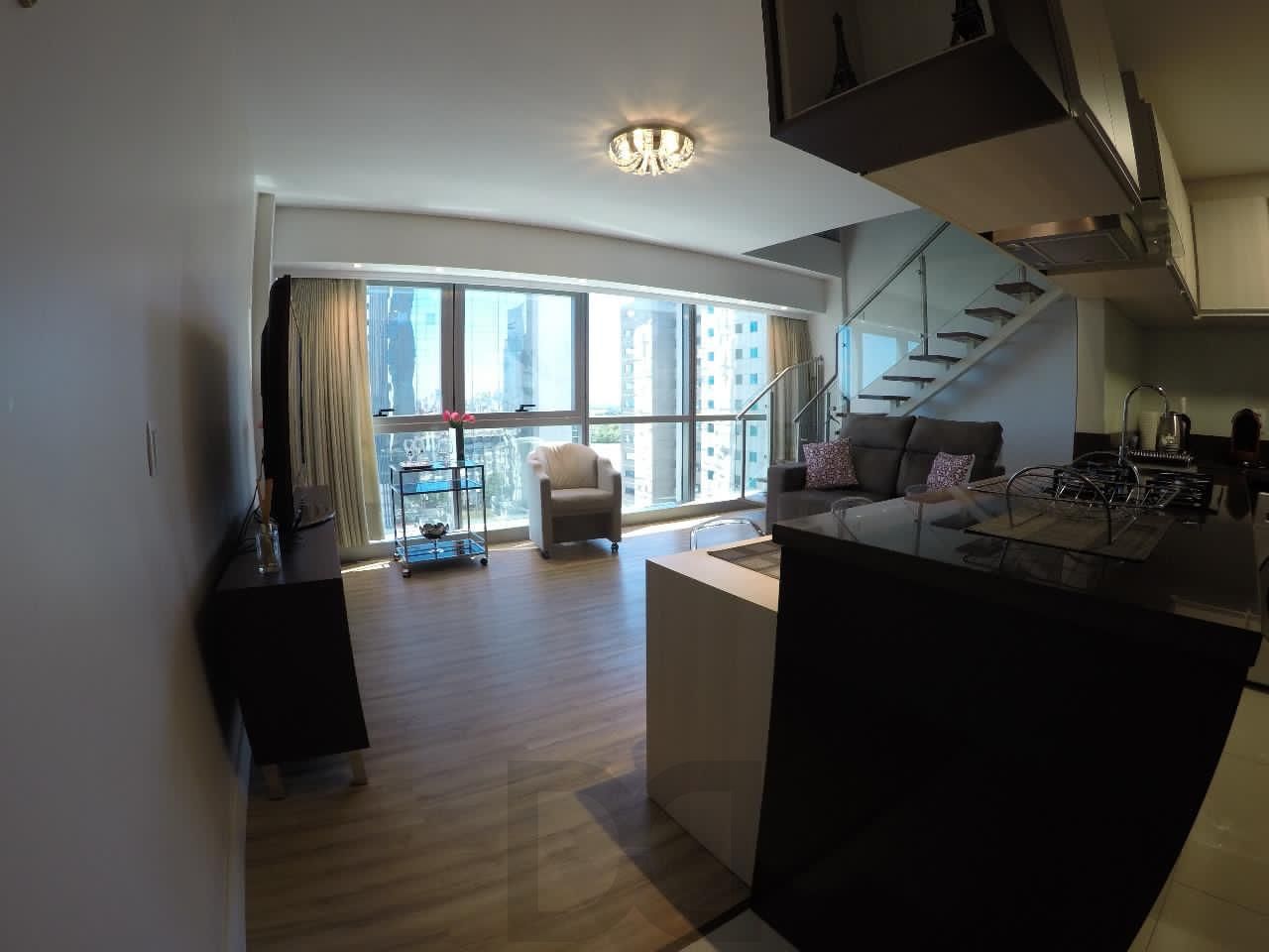 Vende-se apartamento duplex com 1 quarto , 64m² e 2 vagas - Praia de Belas — foto 1