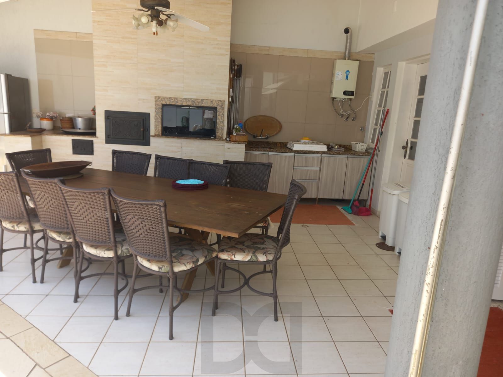 Vende-se sobrado com 5 quartos (3 suítes), 428m² e 3 vagas – Alto Petrópolis — foto 8