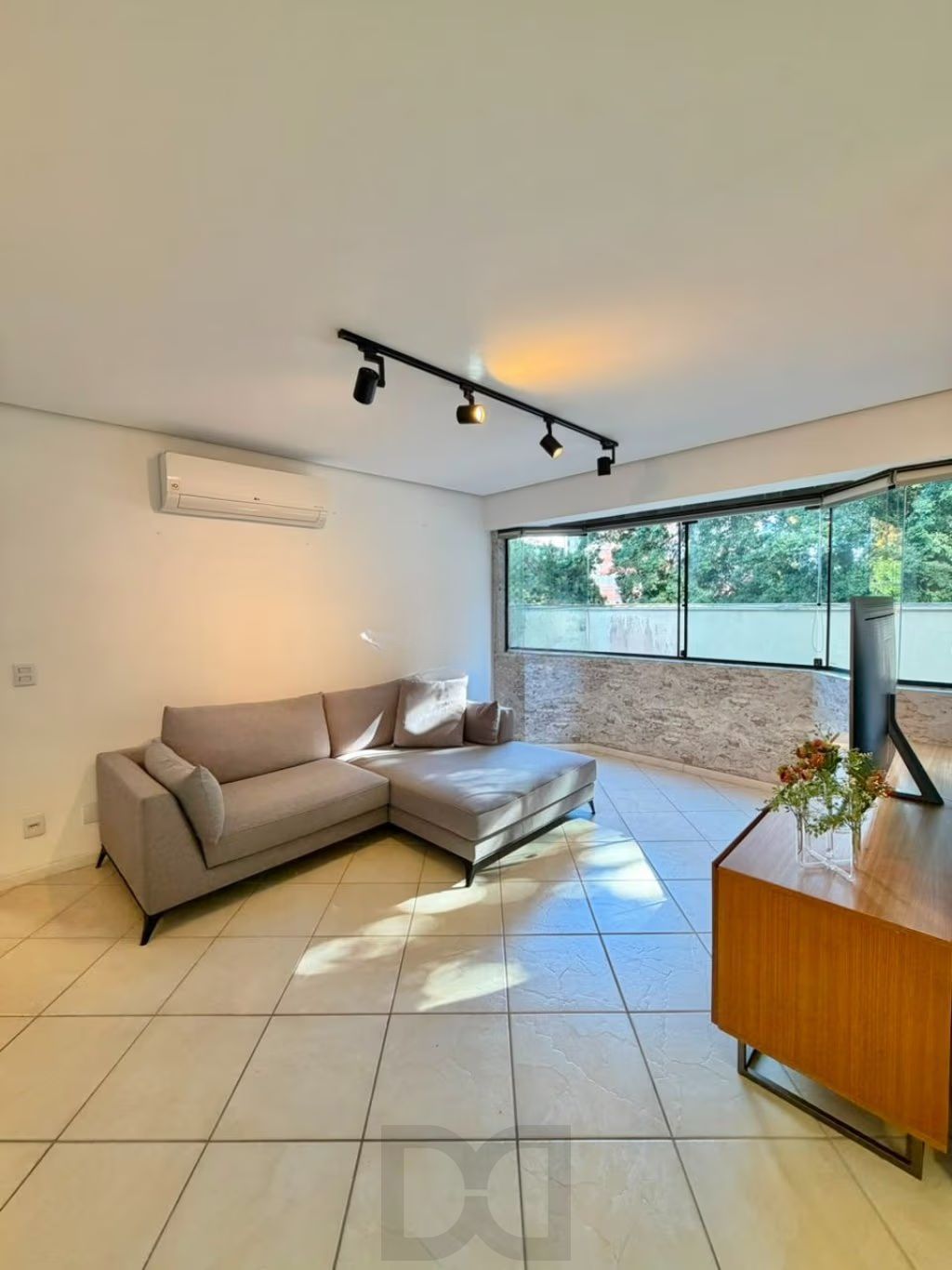 Vende-se apartamento com 1 quarto, 64,90m² e 1 vaga – Auxiliadora — foto 2