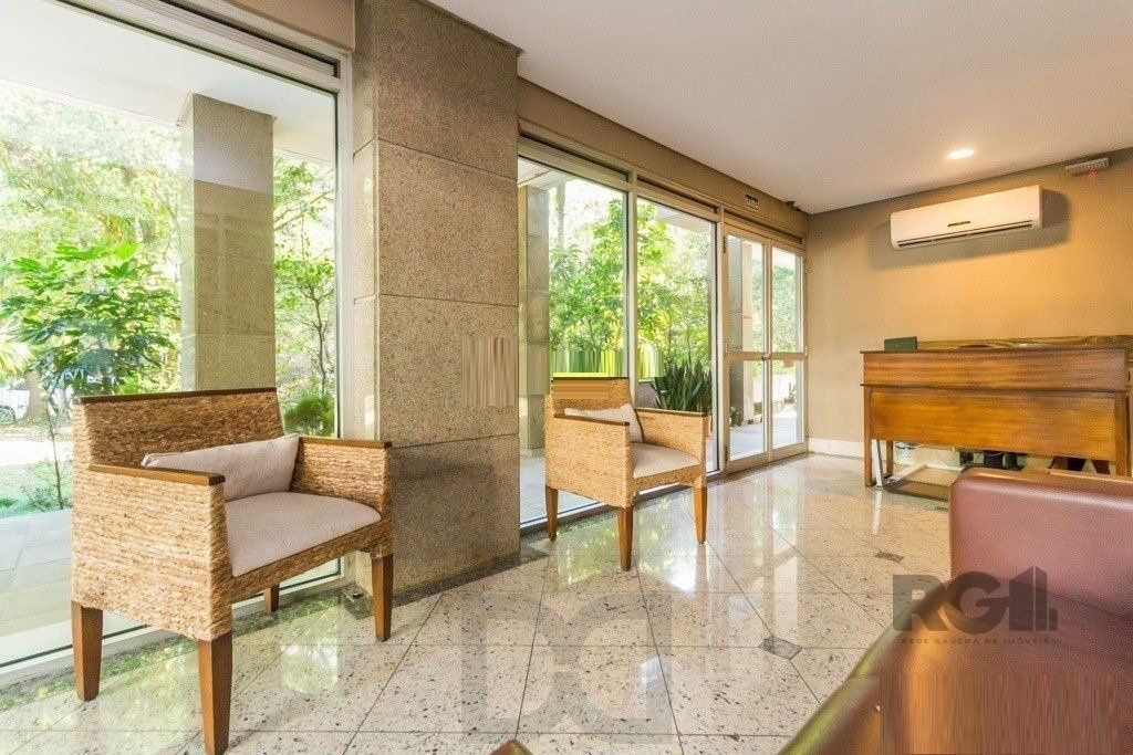 Vende-se amplo apartamento 3 quartos c/ suíte, 2 vagas, living com sacada e vista - 139m² - Auxiliadora — foto 43