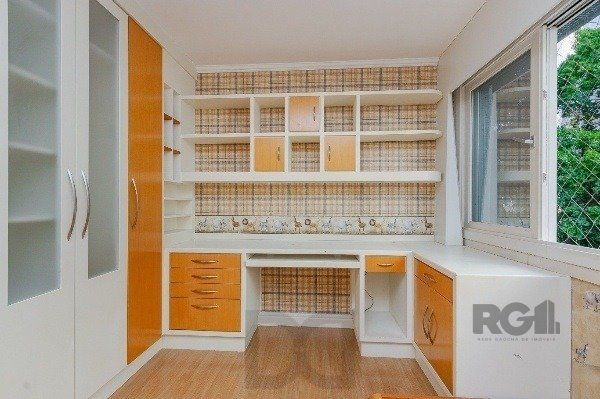 Vende-se luxuoso apartamento 3 quartos c/ suíte, dependência de empregada, gabinete, 2 vagas cobertas - 283m² - Moinhos de Vento — foto 23