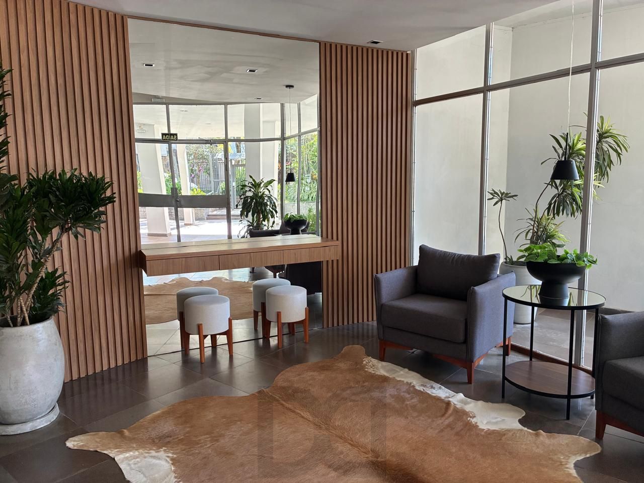 Apartamento de 3 Dormitórios localizado no bairro Petrópolis — foto 12