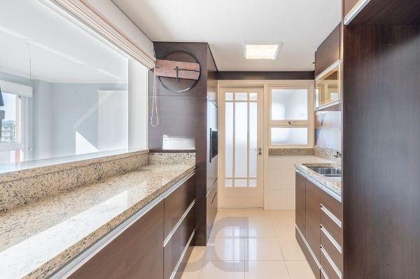 Vende-se apartamento com 2 quartos (1 suíte), 74m² e 2 vagas – Petrópolis — foto 19