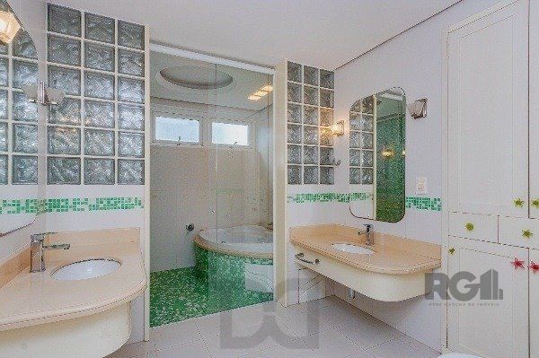 Vende-se luxuoso apartamento 3 quartos c/ suíte, dependência de empregada, gabinete, 2 vagas cobertas - 283m² - Moinhos de Vento — foto 37