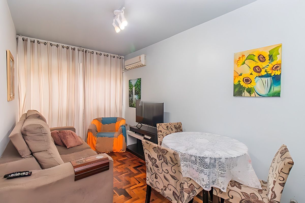 Vende-se apartamento com 3 quartos com closet - Petrópolis — foto 3