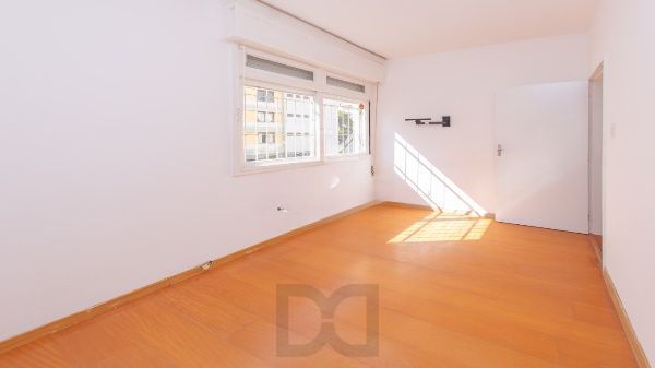 Vende-se apartamento com 3 quartos (1 suíte), 97 m² e 1 vaga – Bom Fim — foto 14