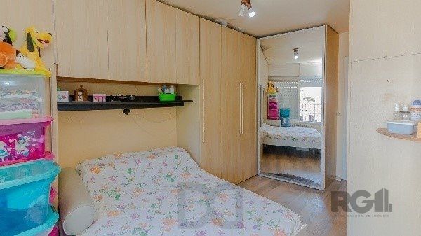 Vende-se excelente cobertura 2 quartos com suíte, 3 vagas de garagem com 156m² no Petrópolis — foto 18