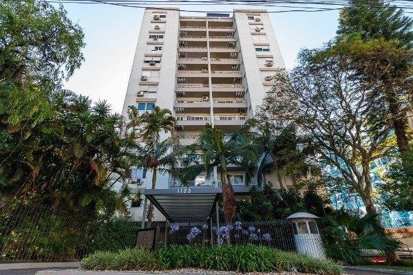 Vende-se amplo apartamento 3 quartos c/ suíte, 2 vagas, living com sacada e vista - 139m² - Auxiliadora — foto 42
