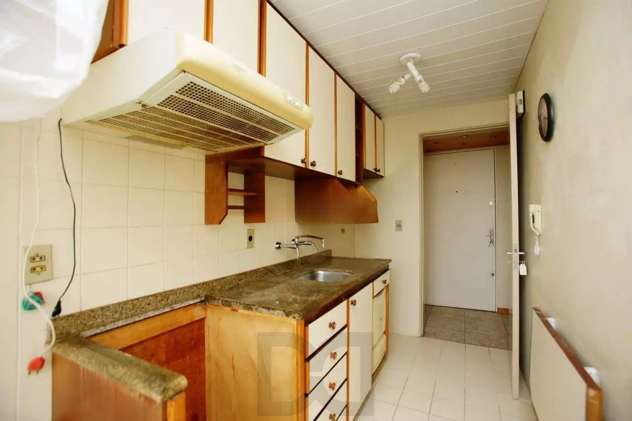 Vende-se apartamento com 2 quartos no Bairro Sarandi — foto 3