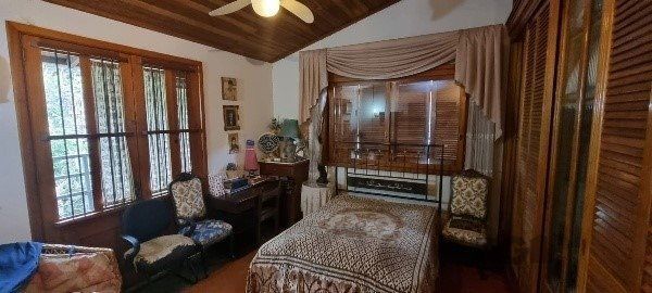 Vende-se ampla casa 6 quartos, 2 suítes, 5 vagas de garagem, churrasqueira e duas entradas individuais - 360m² - Chácara das Pedras — foto 12