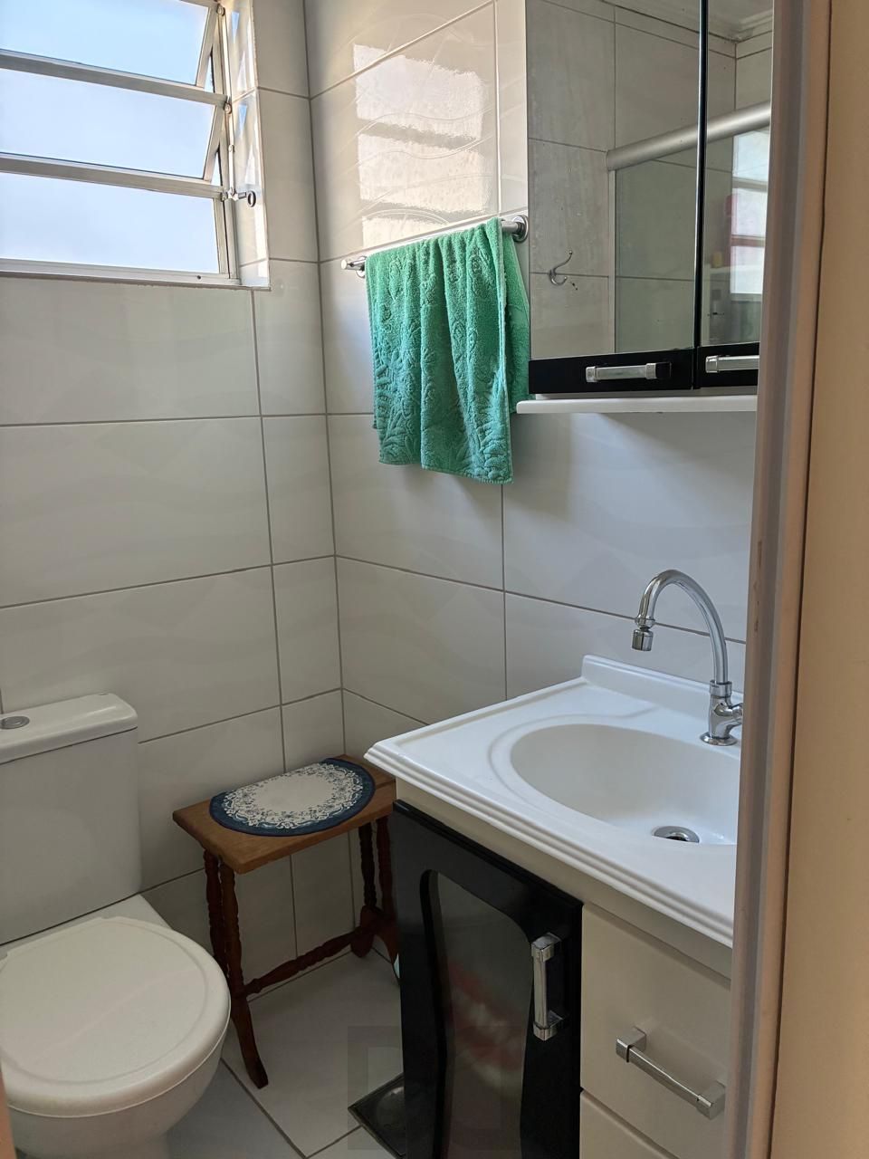 Vende-se apartamento com 2 quartos, e 1 vaga – Passo da Areia — foto 9