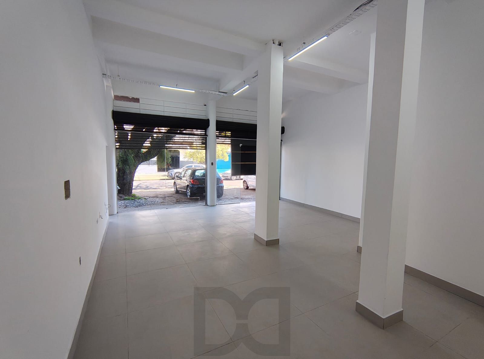 Vende-se loja com 100 m² - Floresta — foto 1