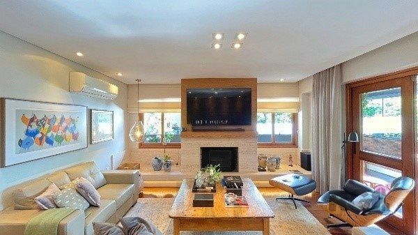 Apartamento de 200m², 4 quartos, 1 suíte e 4 vagas – Moinhos de Vento — foto 2
