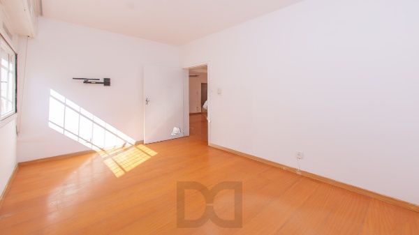 Vende-se apartamento com 3 quartos (1 suíte), 97 m² e 1 vaga – Bom Fim — foto 13