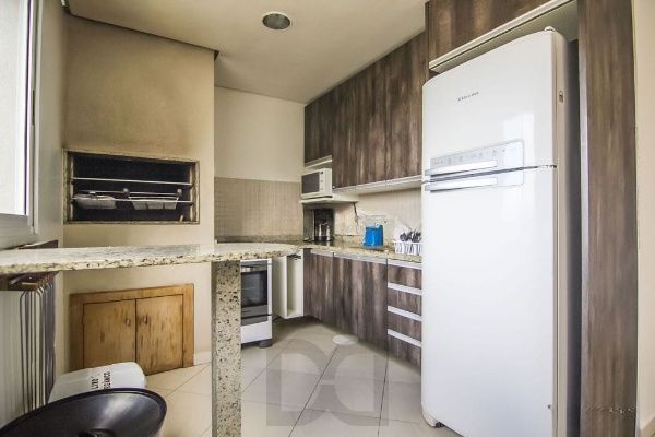 Vende-se apartamento com 2 quartos (1 suíte), 74m² e 2 vagas – Petrópolis — foto 30