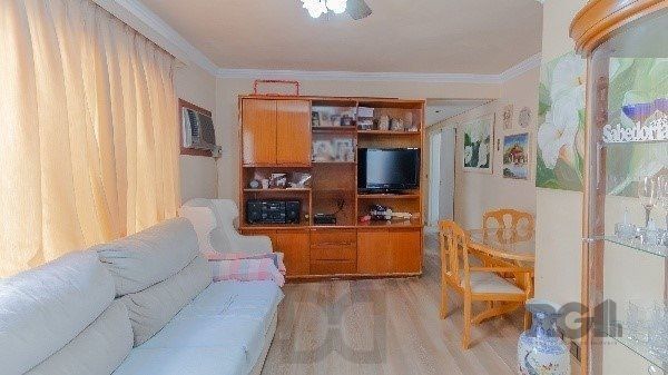 Vende-se excelente cobertura 2 quartos com suíte, 3 vagas de garagem com 156m² no Petrópolis — foto 4