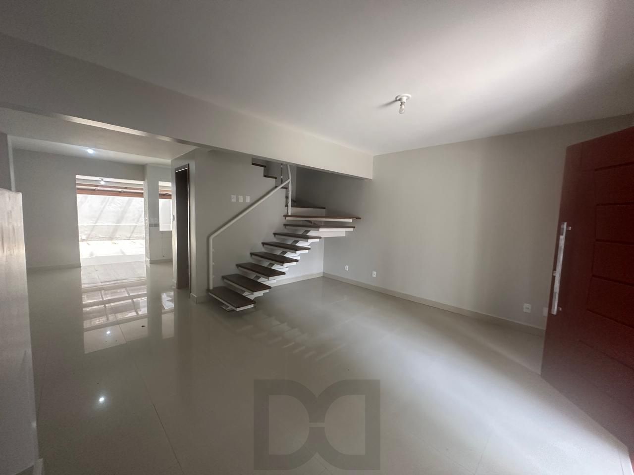 Vende-se casa com 4 suítes, 184m² e 4 vagas – Chácara das Pedras — foto 2