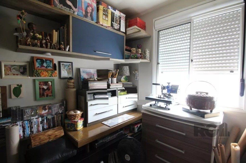Vende-se apartamento 3 dorm 2 vagas - Bairro Morro Santana — foto 10