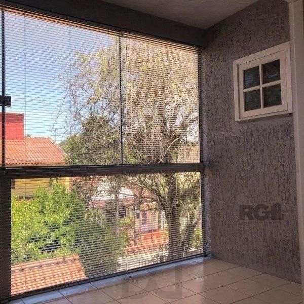 Vende-se casa estilo sobrad, no formado de 2 residencias independentes, 4 quartos com 1 suíte e 2 vagas - 208m² - Vila Ipiranga — foto 1