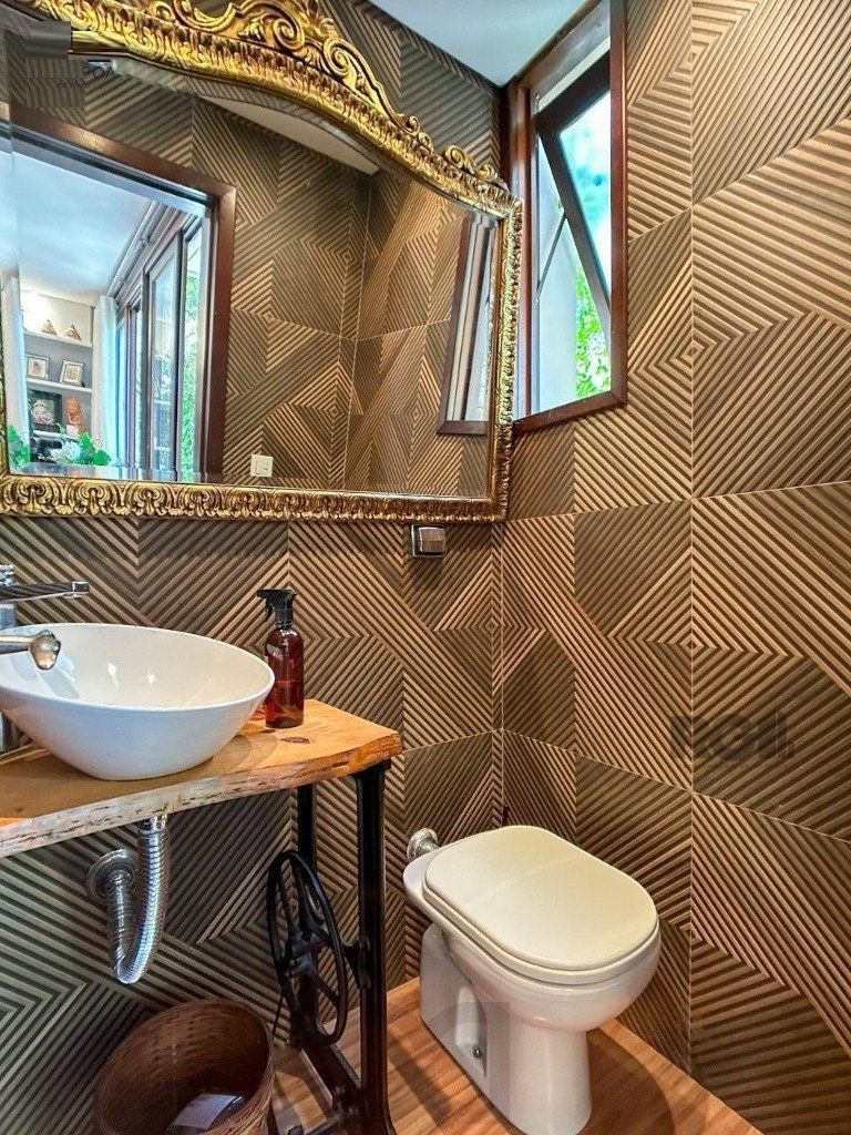 Vende-se ampla casa em condomínio com 3 dorm sendo 2 suítes, com 2 vagas e terraço - 200m² - Vila Assunção — foto 39