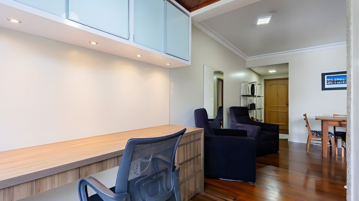 Vende-se apartamento com 2 quartos( 1 suíte), 96m², sacada e 2 vagas - Mont Serrat — foto 4