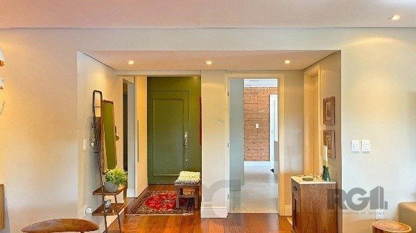 Apartamento de 200m², 4 quartos, 1 suíte e 4 vagas – Moinhos de Vento — foto 14