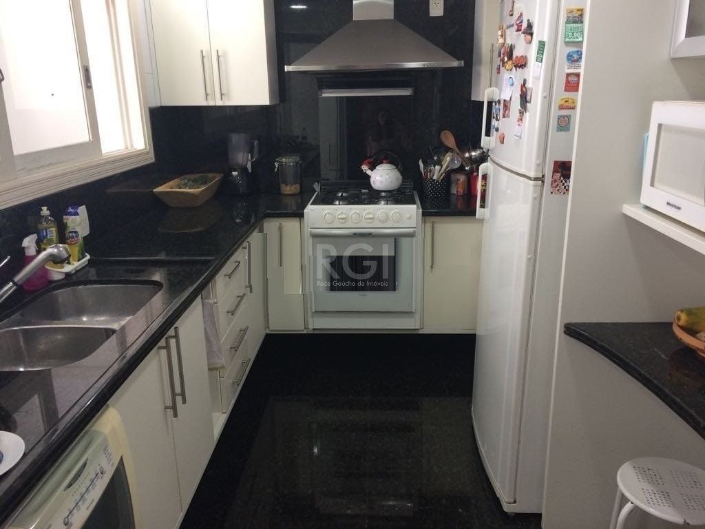 Cobertura para Venda - 248m², 3 dormitórios, sendo 1 suites, 2 vagas - Mont Serrat — foto 16