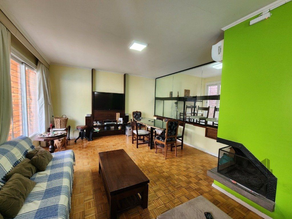 Vende-se excelente cada 3 quartos com suíte, 4 vagas, anexo comn salão de festas, podendo ser usada para fins comerciais - 255m² - Chácara das Pedras — foto 11