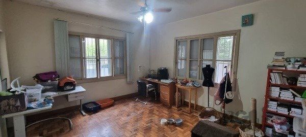 Vende-se ampla casa 6 quartos, 2 suítes, 5 vagas de garagem, churrasqueira e duas entradas individuais - 360m² - Chácara das Pedras — foto 34