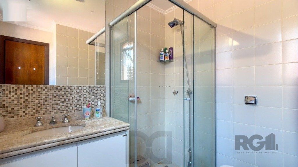 Vende-se ampla casa em condomínio com 3 dorm sendo 2 suítes, com 2 vagas e terraço - 200m² - Vila Assunção — foto 32