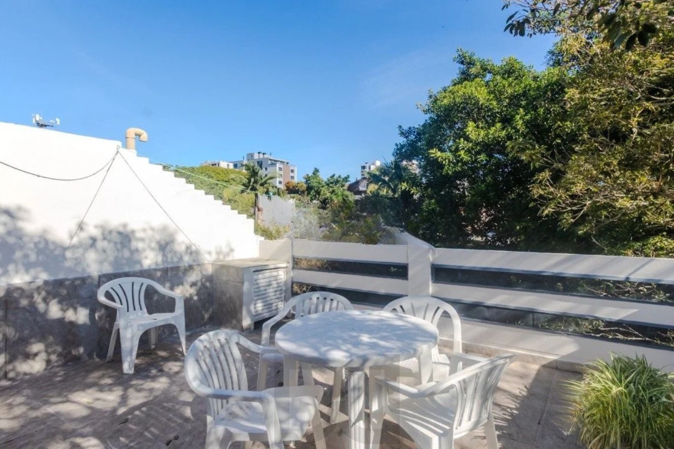 🏡 Vende-se cobertura com 2 quartos, 142 m² e 2 vagas – Petrópolis — foto 2