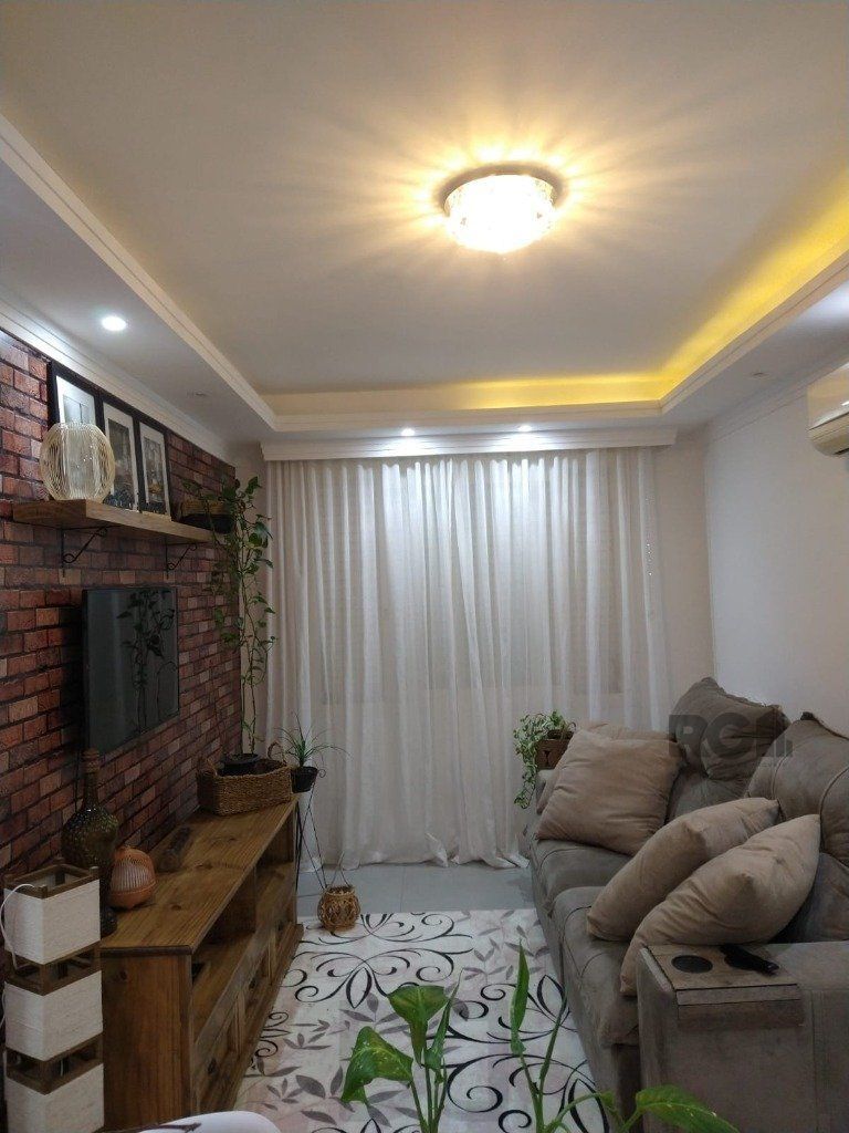Vende-se excelente apartamento 1 dormitório, peças amplas - 47m² - Centro Histórico — foto 1