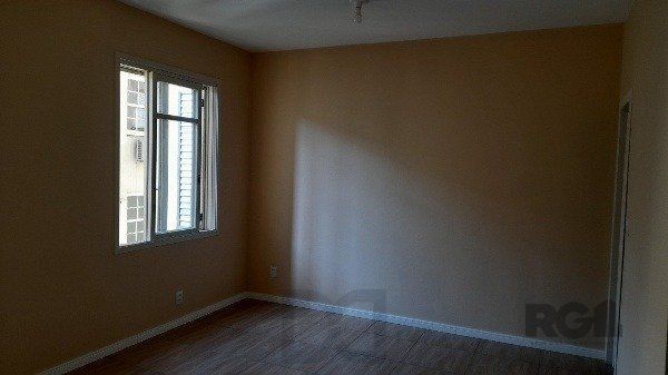 Vende-se belo Studio reformado próximo a Santa Casa, sol da manhã em andar alto - 31m² - Centro Histórico — foto 4