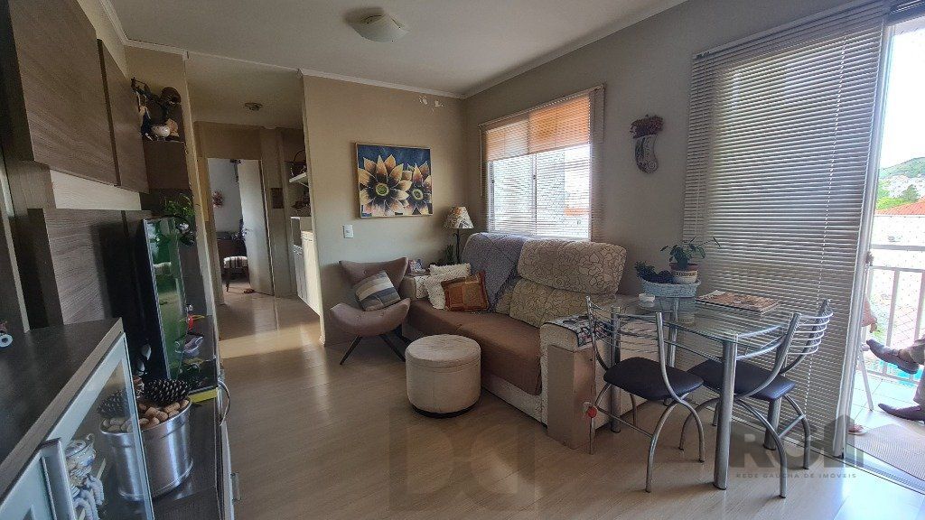 Vende-se apartamento 3 dorm 2 vagas - Bairro Morro Santana — foto 2