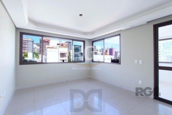 Vende-se apartamento 3 dorm com suíte e sacada 2 vagas cobertas - 126m² - Mont'Serrat — foto 6