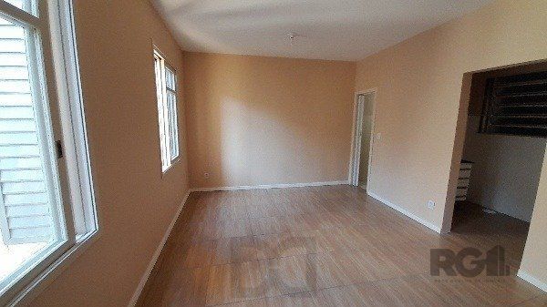 Vende-se belo Studio reformado próximo a Santa Casa, sol da manhã em andar alto - 31m² - Centro Histórico — foto 1
