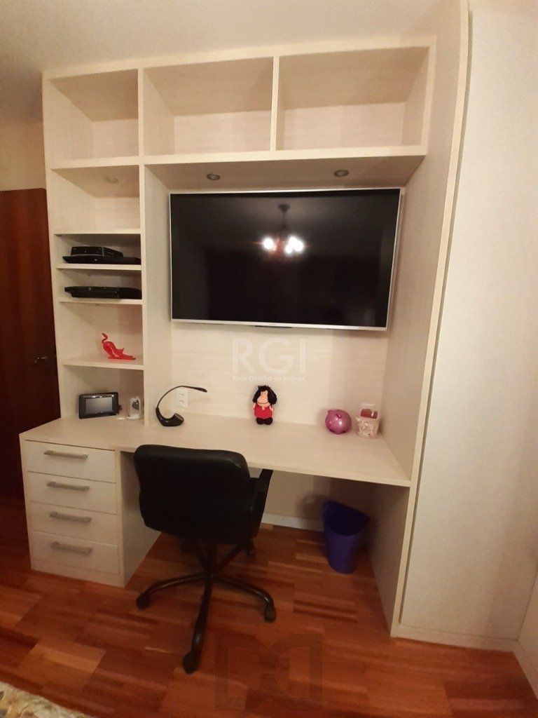 Casa 3 dormitórios, 2 suítes, 4 vagas, 257,52 m² de área privativa, no Bairro Ipanema — foto 12