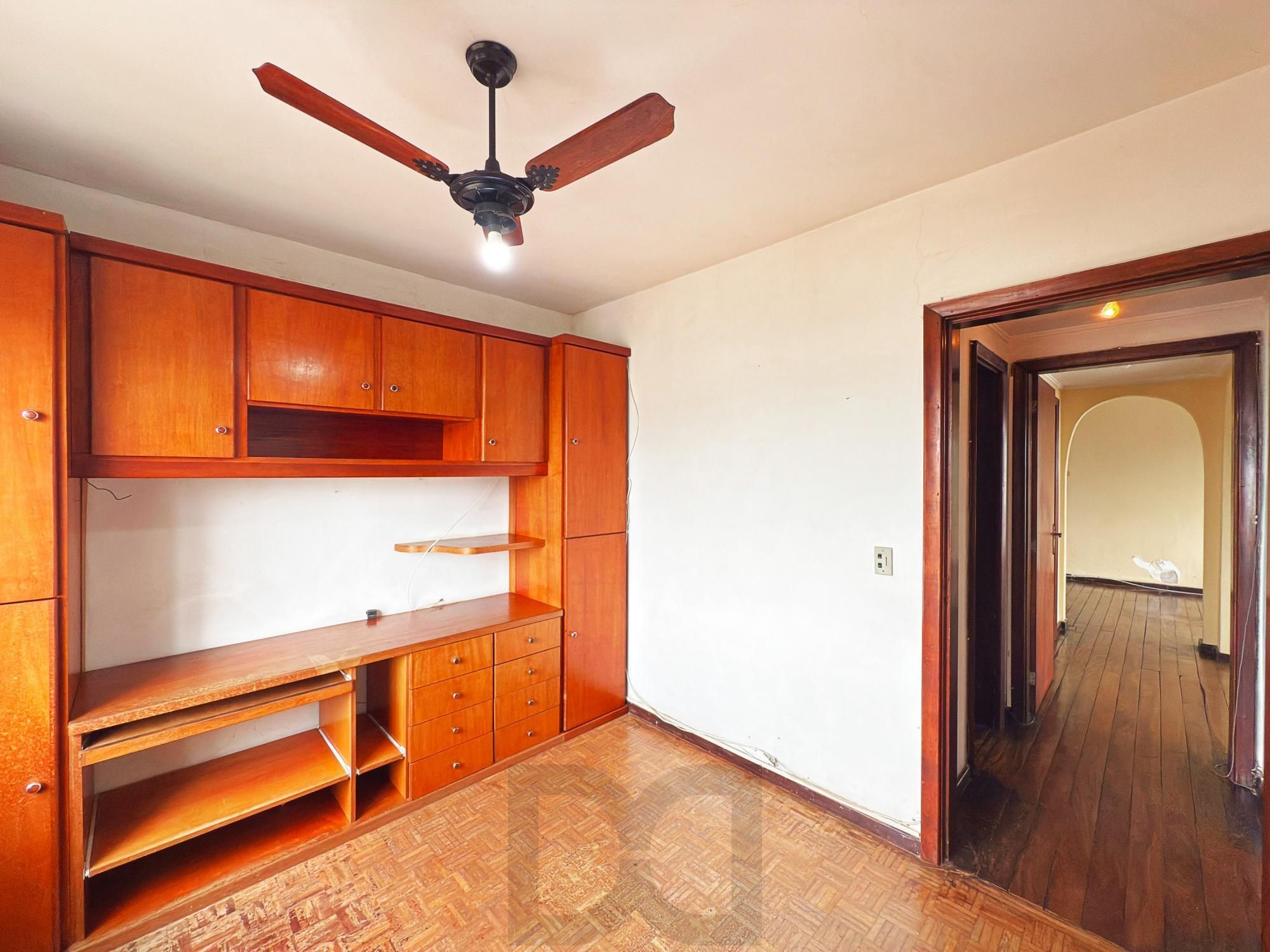 Apartamento de 3 Dormitórios localizado no bairro Petrópolis — foto 24