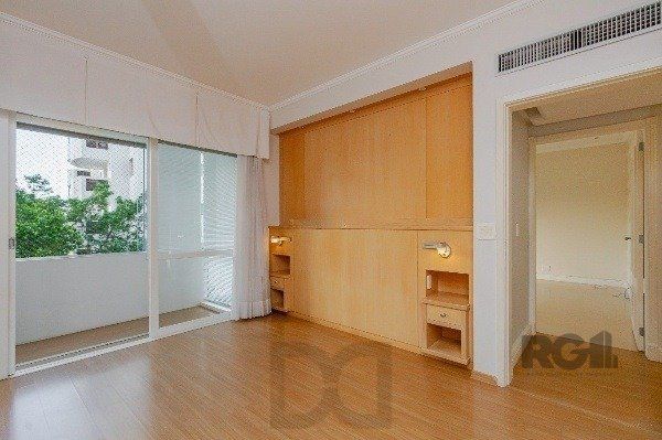 Vende-se luxuoso apartamento 3 quartos c/ suíte, dependência de empregada, gabinete, 2 vagas cobertas - 283m² - Moinhos de Vento — foto 33